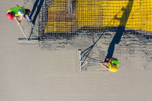 Best Concrete Pool Decks in Lipscom, AL